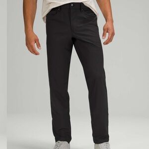 Lululemon ABC Pant Classic 32" *Warpstreme
Black size 36
